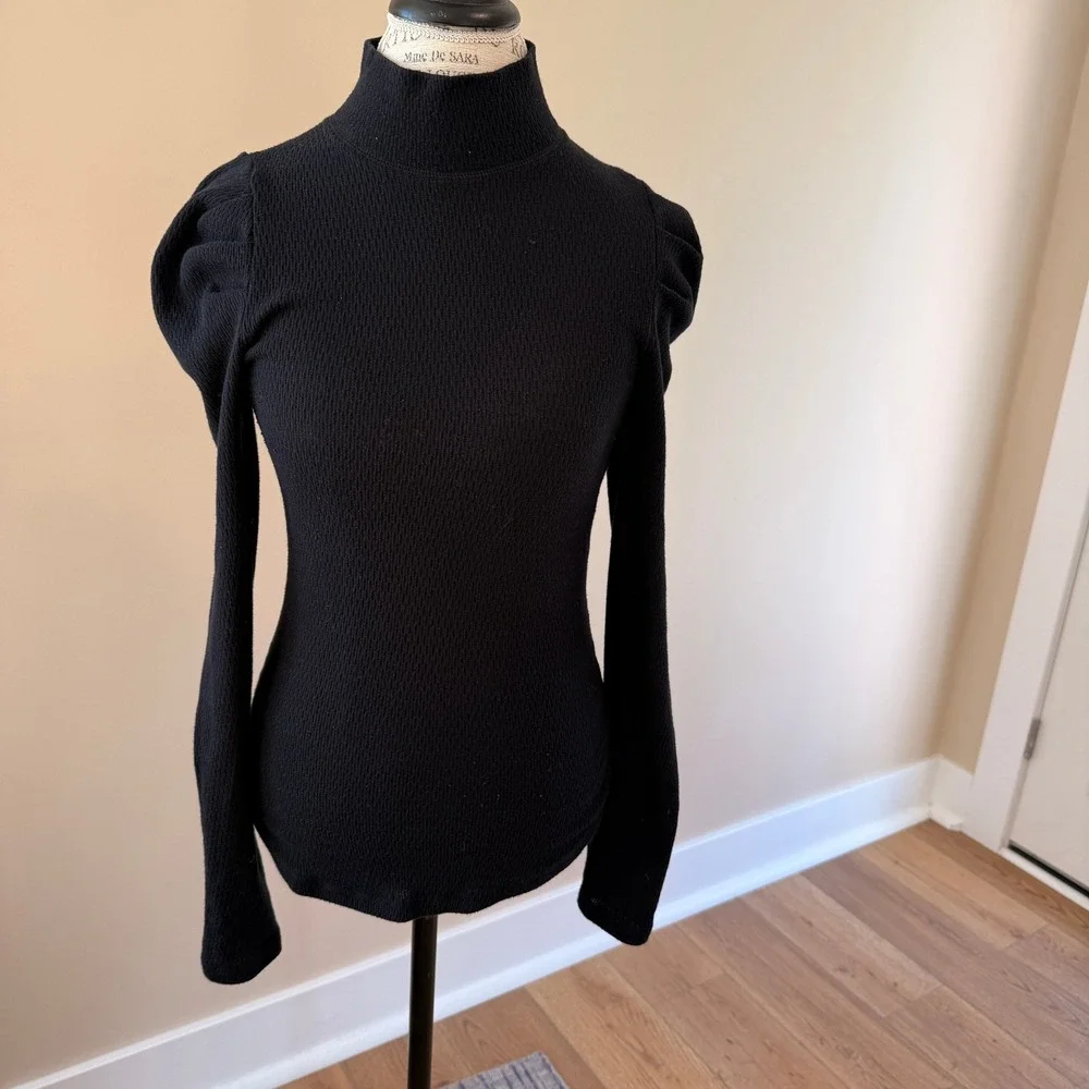 Free People Women's Black‎ Long Sleeve Mock Turtleneck Puff Sleeve Shirt Size M